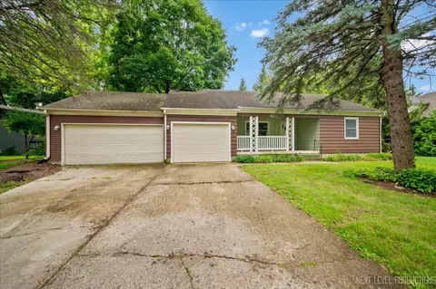 1120 Cheever Ave, Geneva, IL 60134