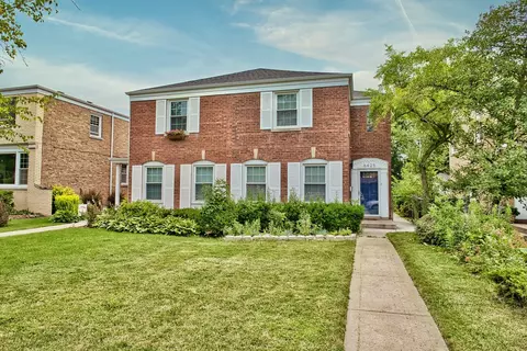6425 N Kimball Ave, Lincolnwood, IL 60712