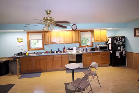 512 E South St, Durand, IL 61024 photo 9