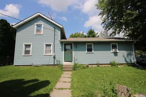 512 E South St, Durand, IL 61024