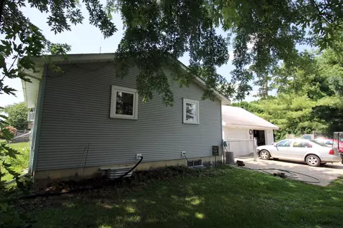 512 E South St, Durand, IL 61024 photo 4