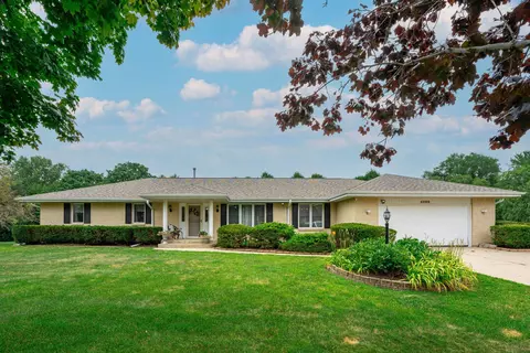 4866 Crested Butte Trl, Rockford, IL 61114