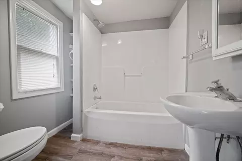 Bath - 914 W Front St, Bloomington, IL 61701 photo 1 of 1