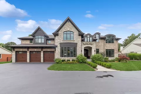 834 S Belmont Ave, Arlington Heights, IL 60005