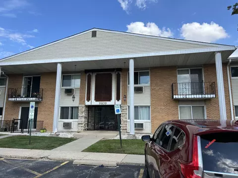 9209 Bumblebee Dr #2F, Des Plaines, IL 60016