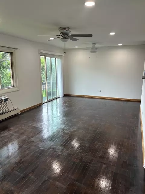 Living - 9209 Bumblebee Dr #2F, Des Plaines, IL 60016 photo 3 of 3