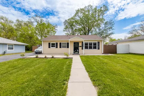 214 S Hammes Ave, Joliet, IL 60436