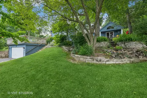 204 Beachview Ln, North Barrington, IL 60010