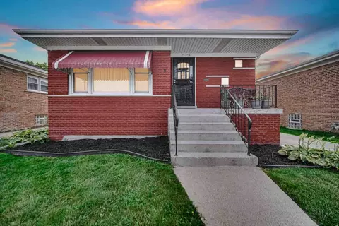 14513 S Bensley Ave, Burnham, IL 60633