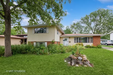 230 Indiana St, Park Forest, IL 60466