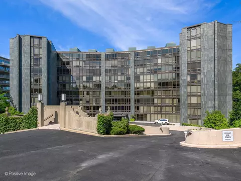1420 Sheridan Rd #4I, Wilmette, IL 60091