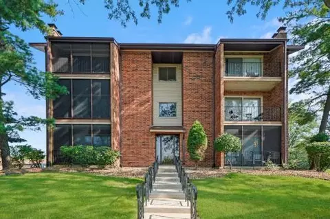 9910 Shady Ln #5706, Orland Park, IL 60462