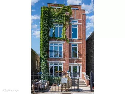 1622 W Beach Ave #2, Chicago, IL 60622