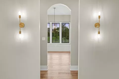 Entry Way - 8650 W 105th Ave, Saint John, IN 46373 photo 2 of 10