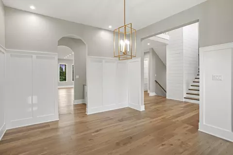 Entry Way - 8650 W 105th Ave, Saint John, IN 46373 photo 4 of 10