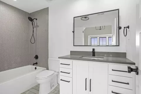 Bath - 8650 W 105th Ave, Saint John, IN 46373 photo 7 of 10