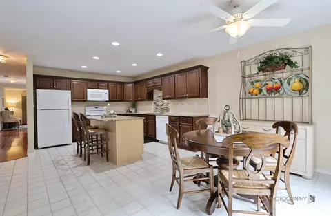 5606 Chesapeake Dr, Mchenry, IL 60050 photo 15