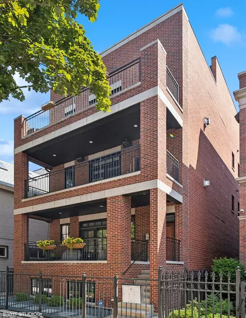 2449 N Racine Ave #3, Chicago, IL 60614
