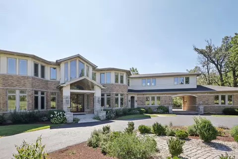 43 W925 Empire Rd, Saint Charles, IL 60175