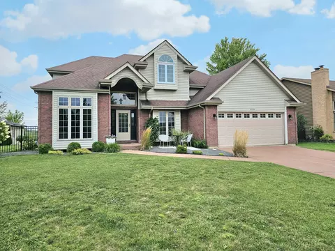20309 S Hunter Dr, Frankfort, IL 60423