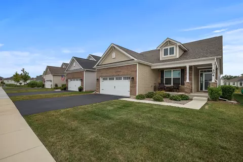 Other - 304 Links Dr, Addison, IL 60101 photo 1 of 8