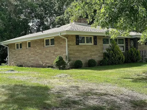 715 2nd Ave, Ottawa, IL 61350 photo 4