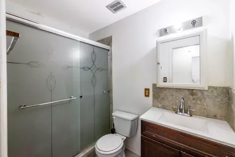 230 Grissom Ln, Hoffman Estates, IL 60169 photo 12