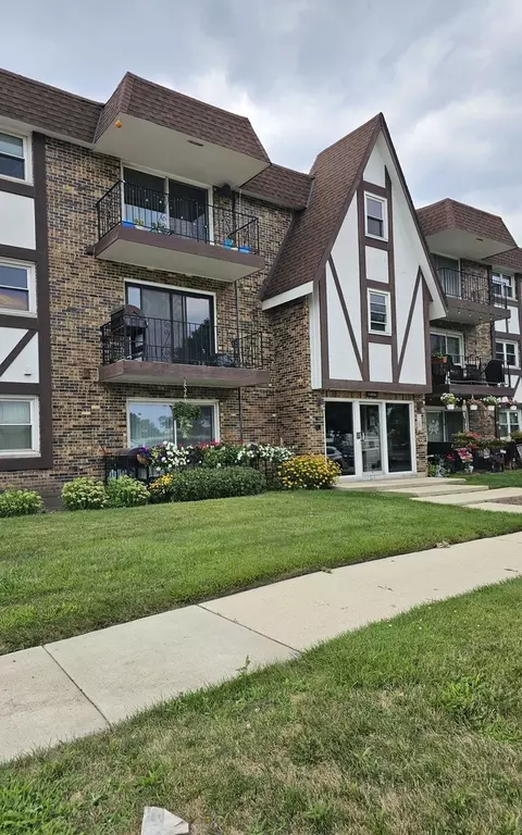 11036 S Kilpatrick Ave #3SW, Oak Lawn, IL 60453