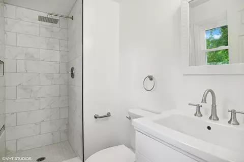 5223 S Elm St, Mchenry, IL 60051 photo 10