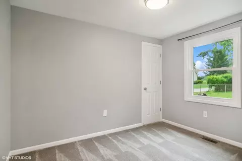 5223 S Elm St, Mchenry, IL 60051 photo 11