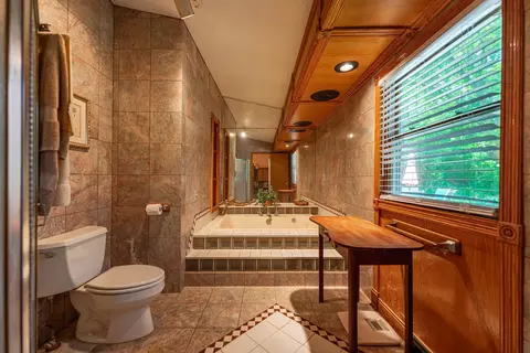 Bath - 11653 Chatt Dr, Roscoe, IL 61073 photo 1 of 2