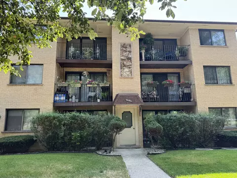 3853 N Narragansett Ave #301, Chicago, IL 60634