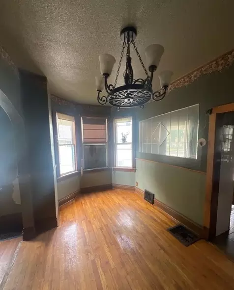 418 Du Page St, Elgin, IL 60120 photo 5