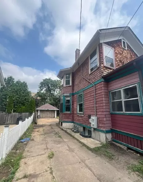 418 Du Page St, Elgin, IL 60120 photo 3