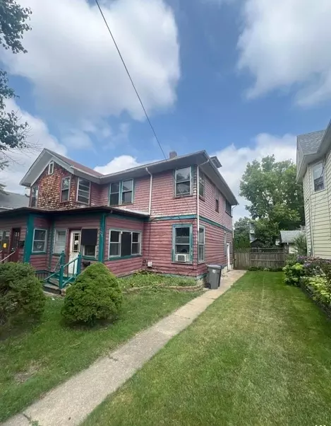 418 Du Page St, Elgin, IL 60120 photo 2