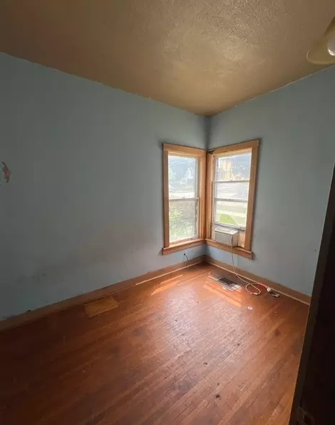 418 Du Page St, Elgin, IL 60120 photo 23