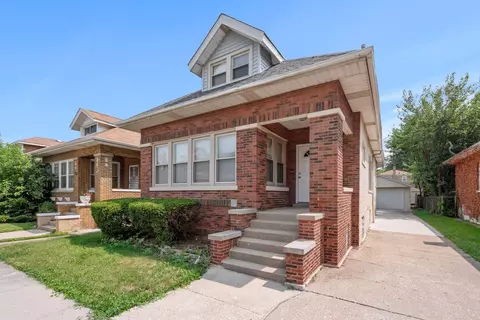 8137 S Oglesby Ave, Chicago, IL 60617