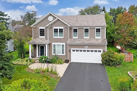 653 Providence Ln, Lindenhurst, IL 60046