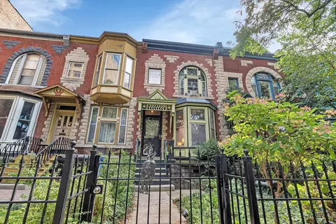 5215 S Blackstone Ave, Chicago, IL 60615
