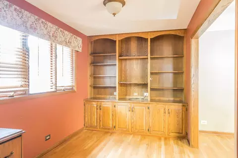 142 N Eastern Ave, Bartlett, IL 60103 photo 7