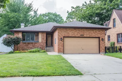 142 N Eastern Ave, Bartlett, IL 60103