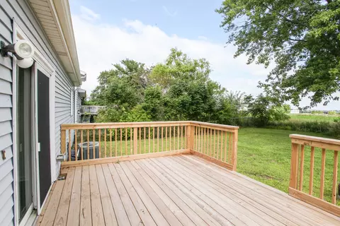 Exterior - 1812 Taft Dr, Normal, IL 61761 photo 5 of 9