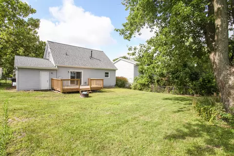 Exterior - 1812 Taft Dr, Normal, IL 61761 photo 6 of 9