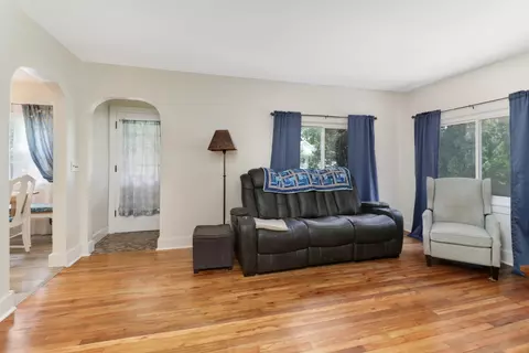 Living - 409 Elm St, Le Roy, IL 61752 photo 1 of 1