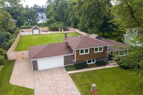 1120 N Phelps Ave, Arlington Heights, IL 60004