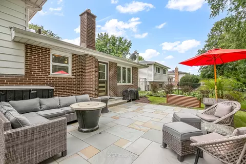 Exterior - 1822 Mcadam Rd, Darien, IL 60561 photo 2 of 5