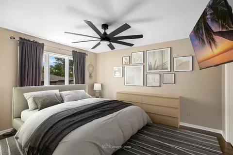 Bedroom - 1822 Mcadam Rd, Darien, IL 60561 photo 2 of 4