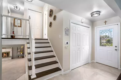 Entry Way - 1822 Mcadam Rd, Darien, IL 60561 photo 1 of 1