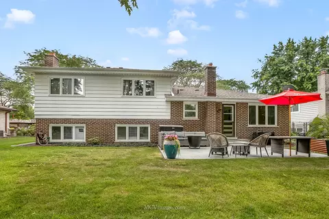 Exterior - 1822 Mcadam Rd, Darien, IL 60561 photo 5 of 5