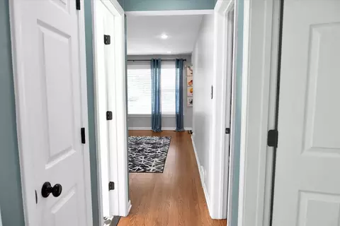Entry Way - 3525 W 78th Pl, Chicago, IL 60652 photo 2 of 5